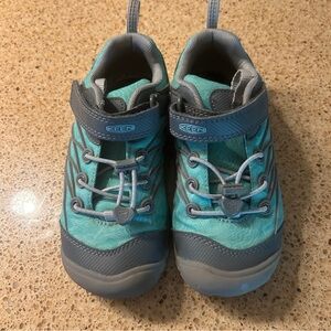 KEEN Chandler CNX Kids Size 13